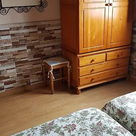 Casa De Aldea La Llosa Hébergement de vacances Perlleces